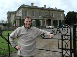 Simon Mugglestone- Team Building specialist